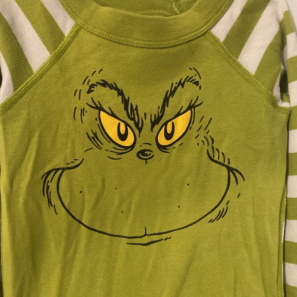 Grinch Pjs size 3T